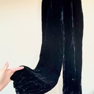 Elegant Vintage Black 1980’s Velvet Pants